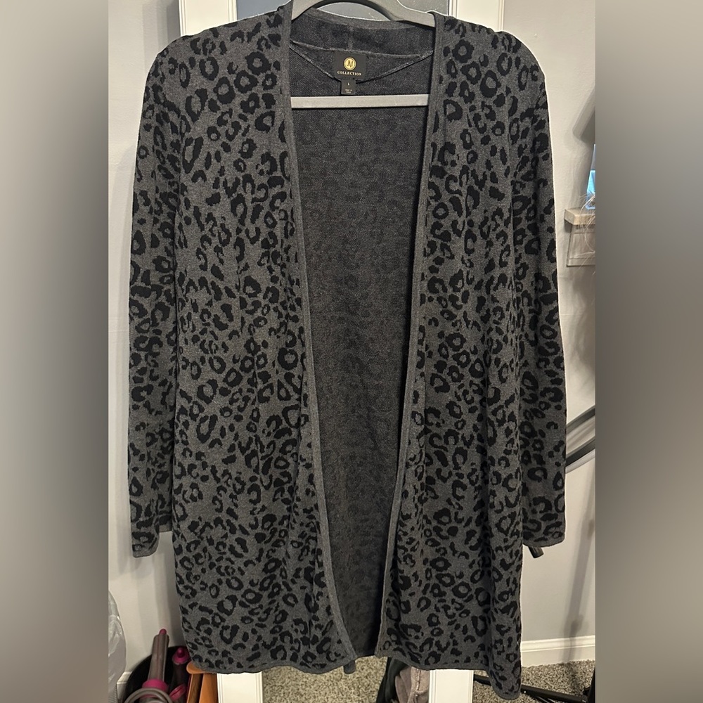 JM Collection Black & Gray Animal Print Cardigan